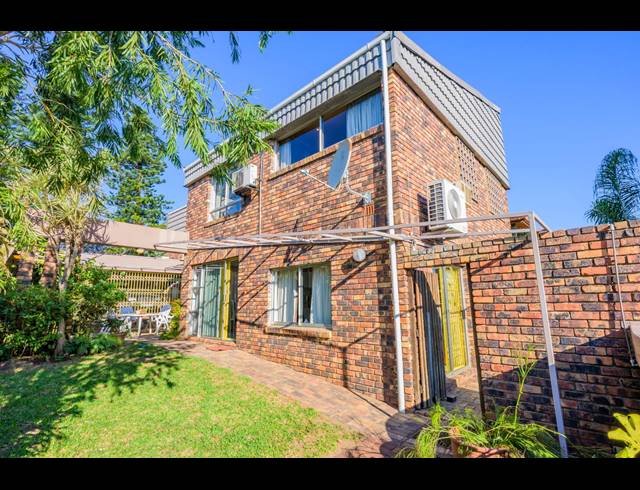 4 BEDROOM HOUSE FOR SALE IN RESERVOIR HILLS